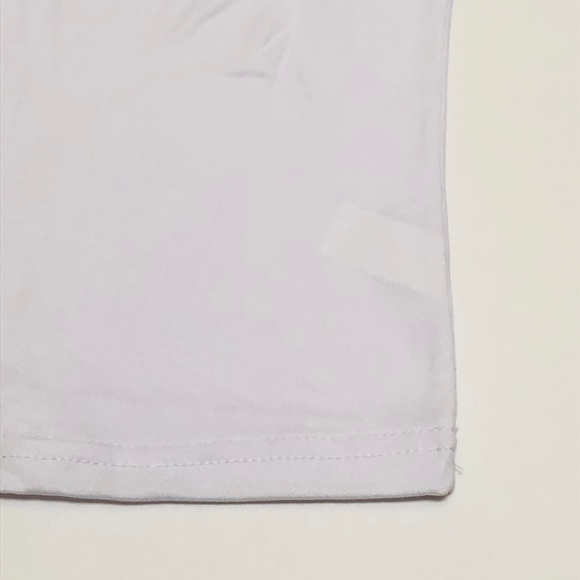 NWOT Lips Graphic Tee White T Shirt XL more like L - Picture 7 of 8